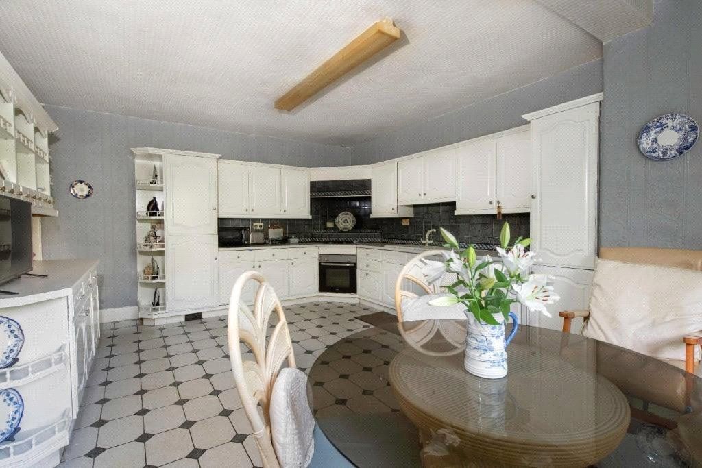 Property photo 3 of 11 Picture No. 06
