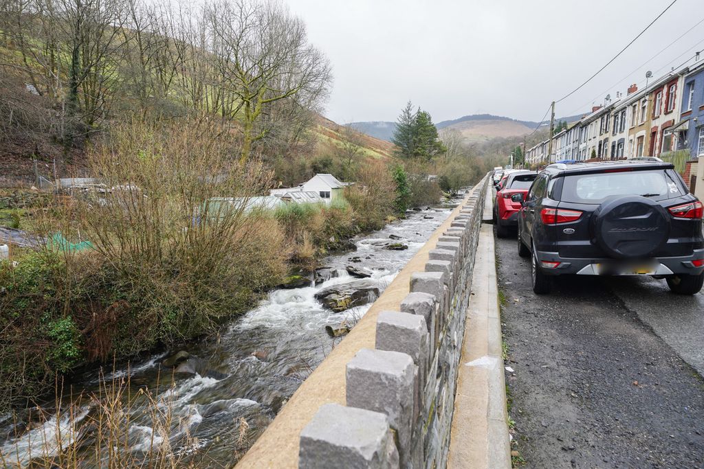 Property photo 3 of 22 Dsc07799