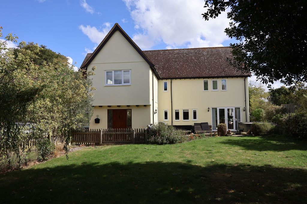 Property photo 1 of 32