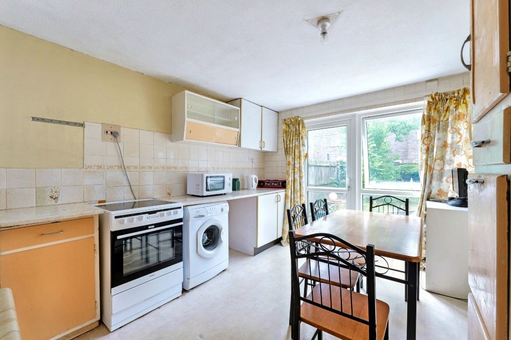 Property photo 3 of 17