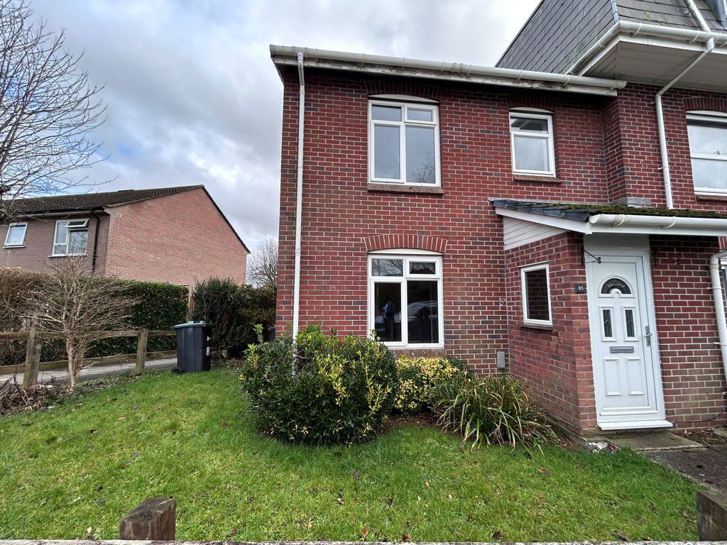 Property photo 1 of 10 Front