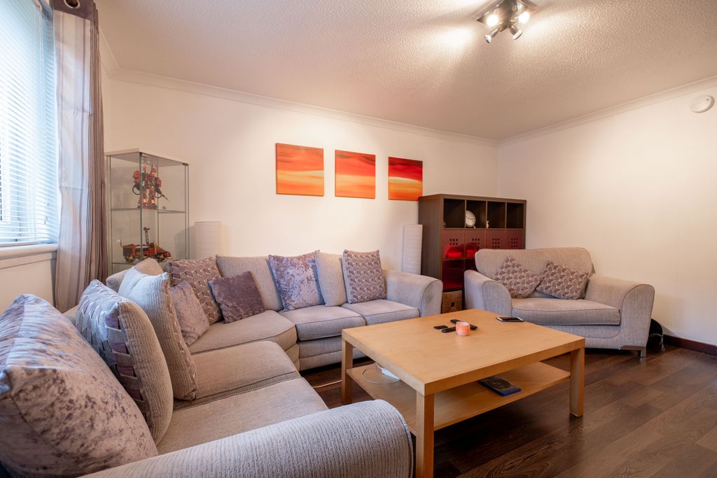 Property photo 3 of 29