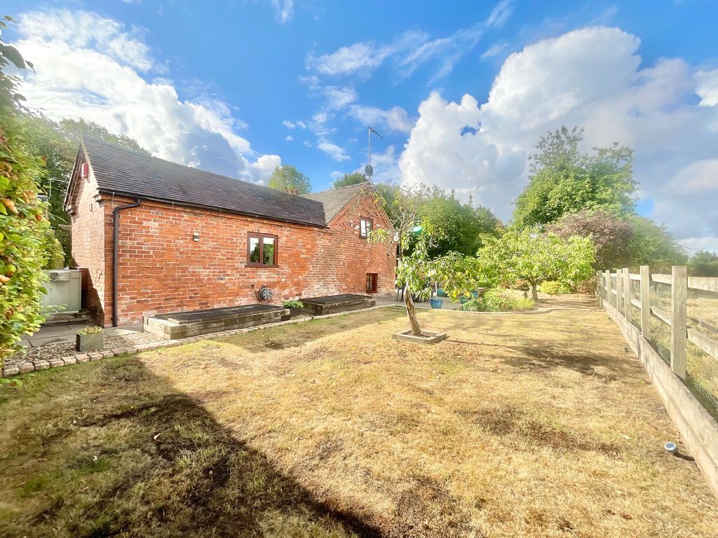 Property photo 3 of 28