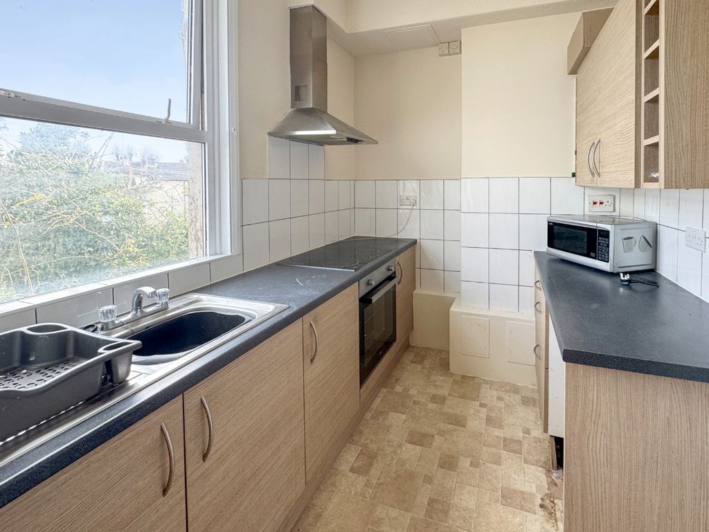 Property photo 3 of 6 4816324