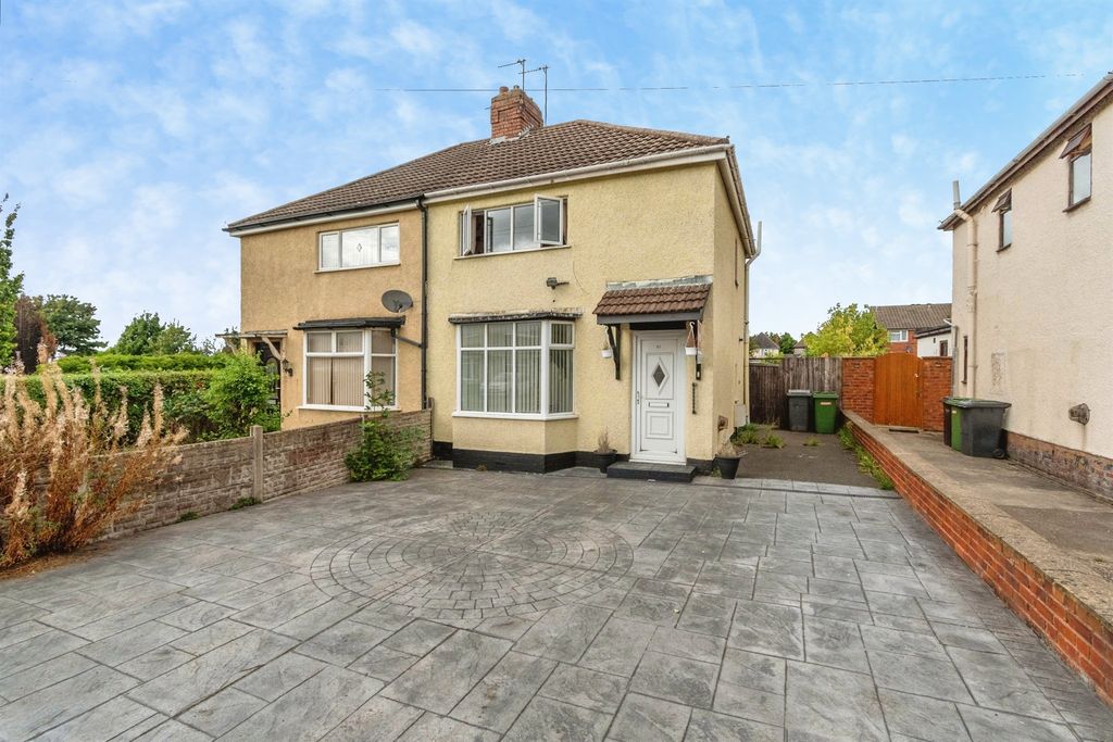 Property photo 1 of 17