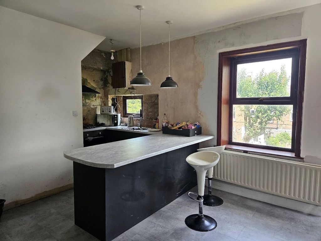 Property photo 3 of 9 Breakfast Bar