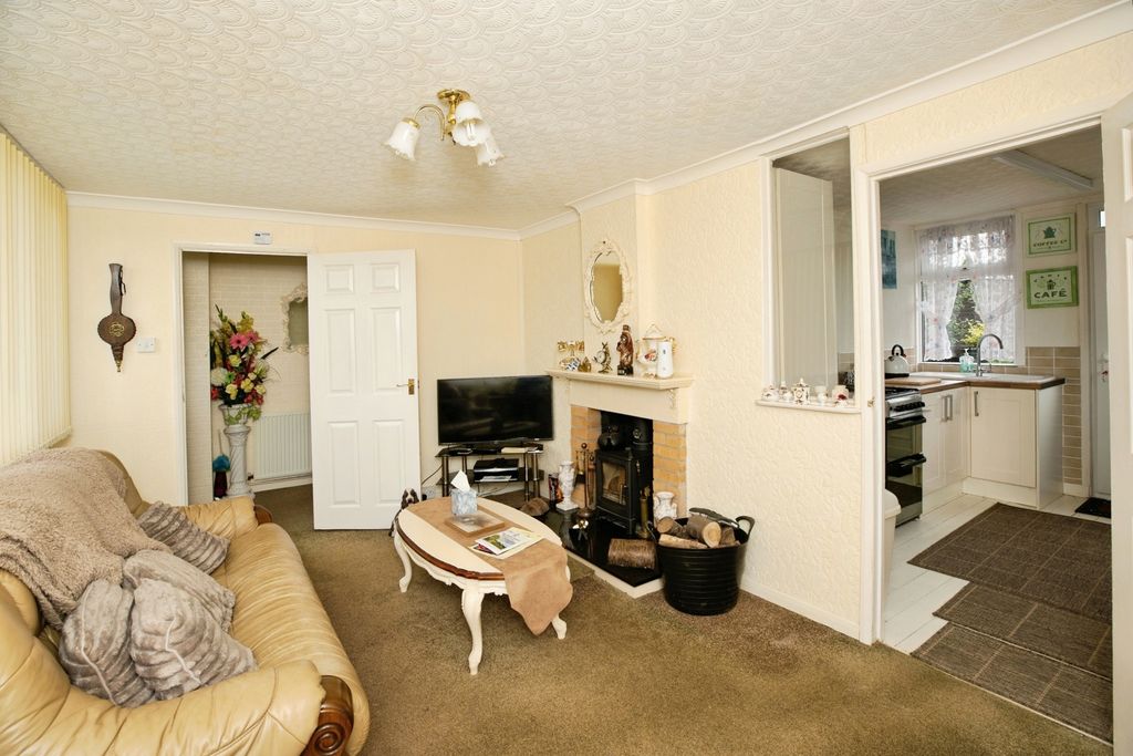 Property photo 2 of 18 Pbox-Img.Jpg