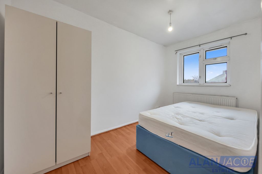 Property photo 1 of 22