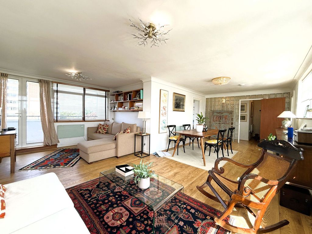 Property photo 1 of 33