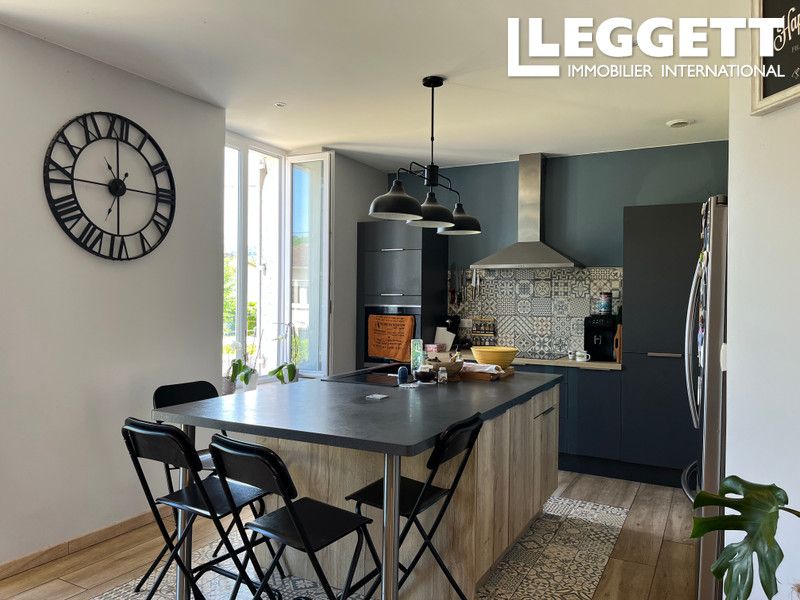 Property photo 3 of 10