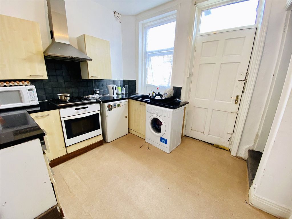 Property photo 2 of 8 Picture No. 02