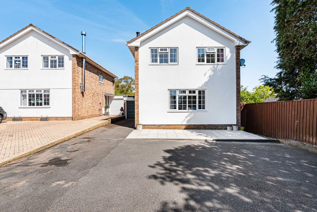 Property photo 1 of 25