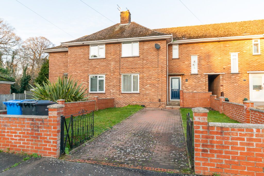 Property photo 3 of 15