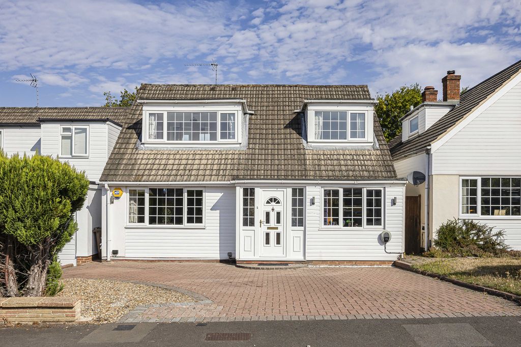 Property photo 1 of 36