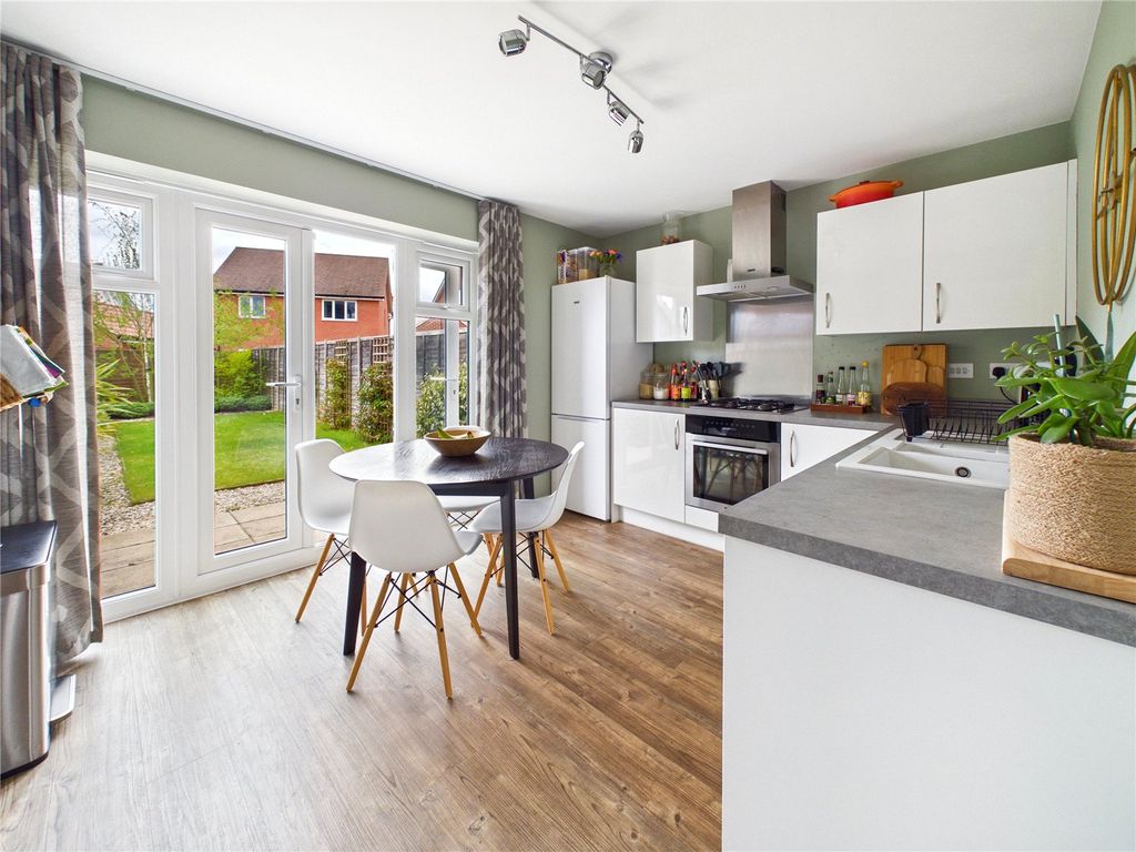 Property photo 3 of 17 Picture 3