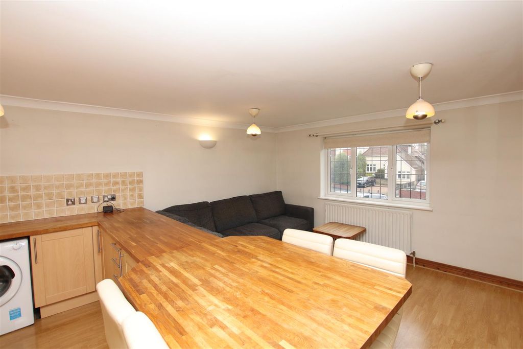 Property photo 3 of 10 Img_1859.Jpg