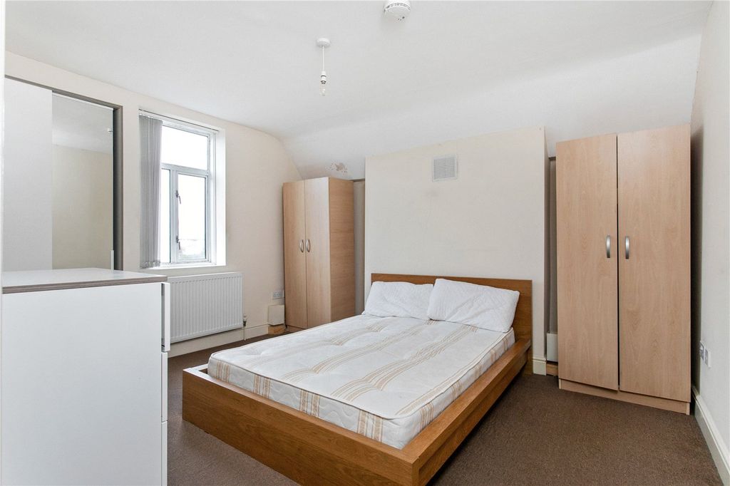 Property photo 2 of 7 Picture No. 04