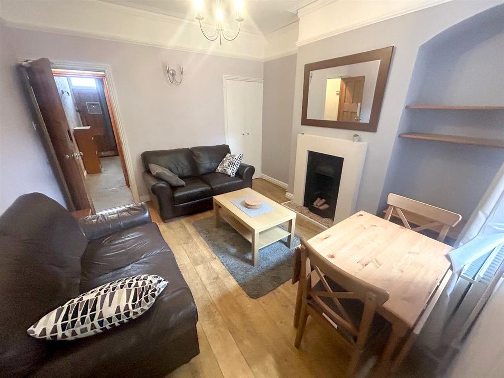 Property photo 3 of 12 Img-20250901-Wa0028.Jpg