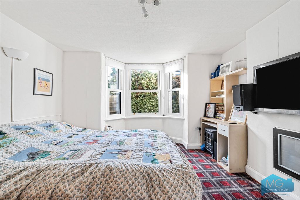 Property photo 3 of 18 Picture No. 19