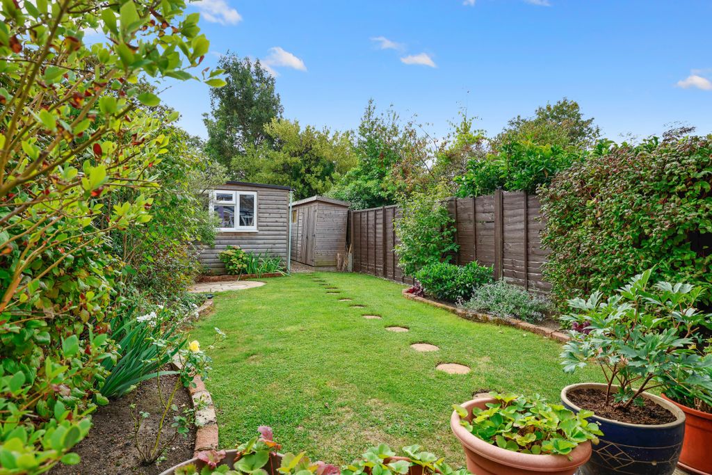 Property photo 2 of 14 Picture No. 11