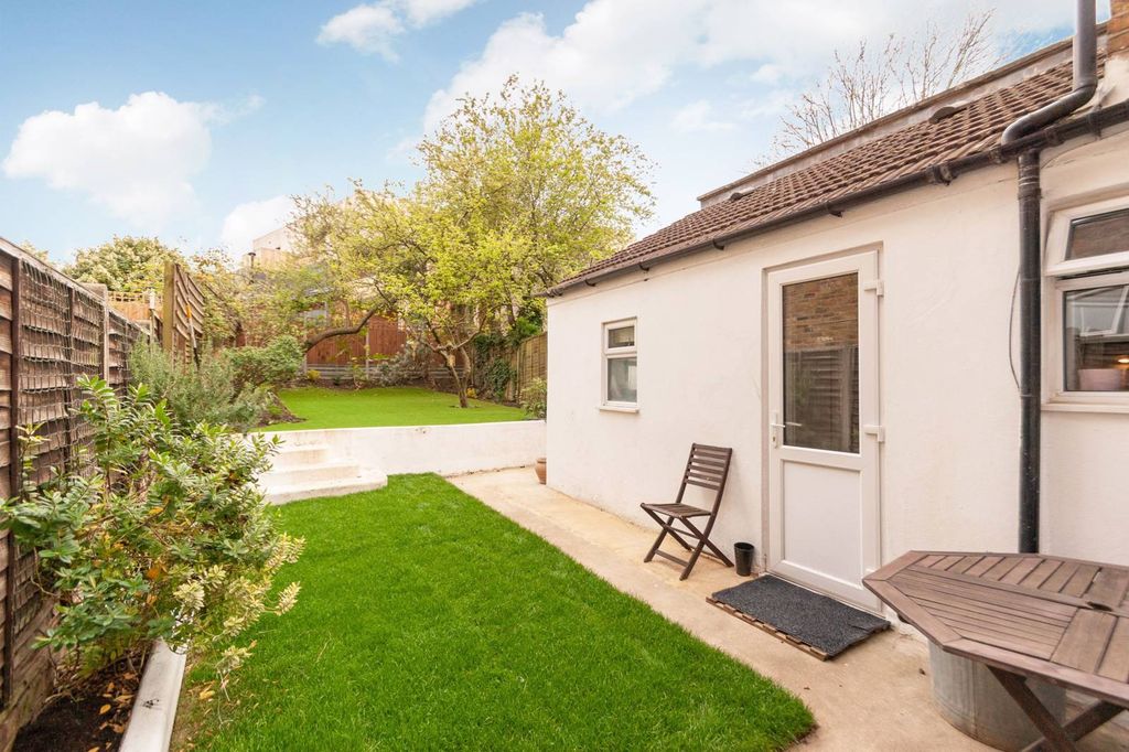 Property photo 1 of 15