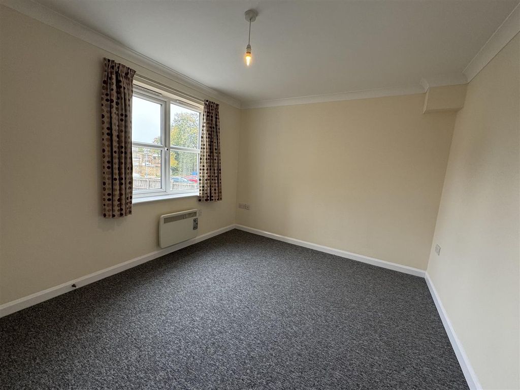 Property photo 2 of 10 Img_2409.Jpg