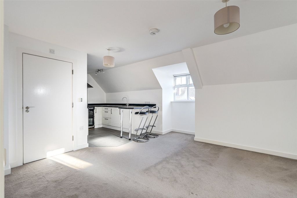 Property photo 2 of 15 Picture No. 02