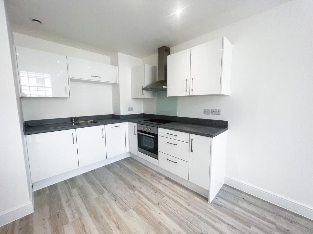 Property photo 1 of 4 Kitchen