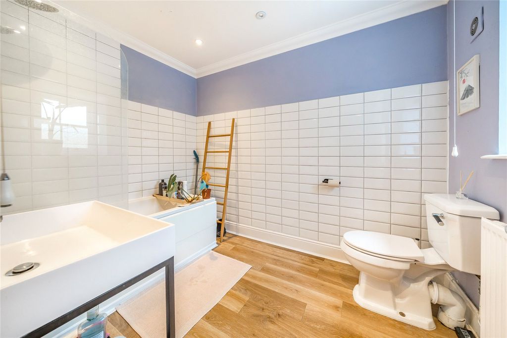 Property photo 3 of 8 Bathroom
