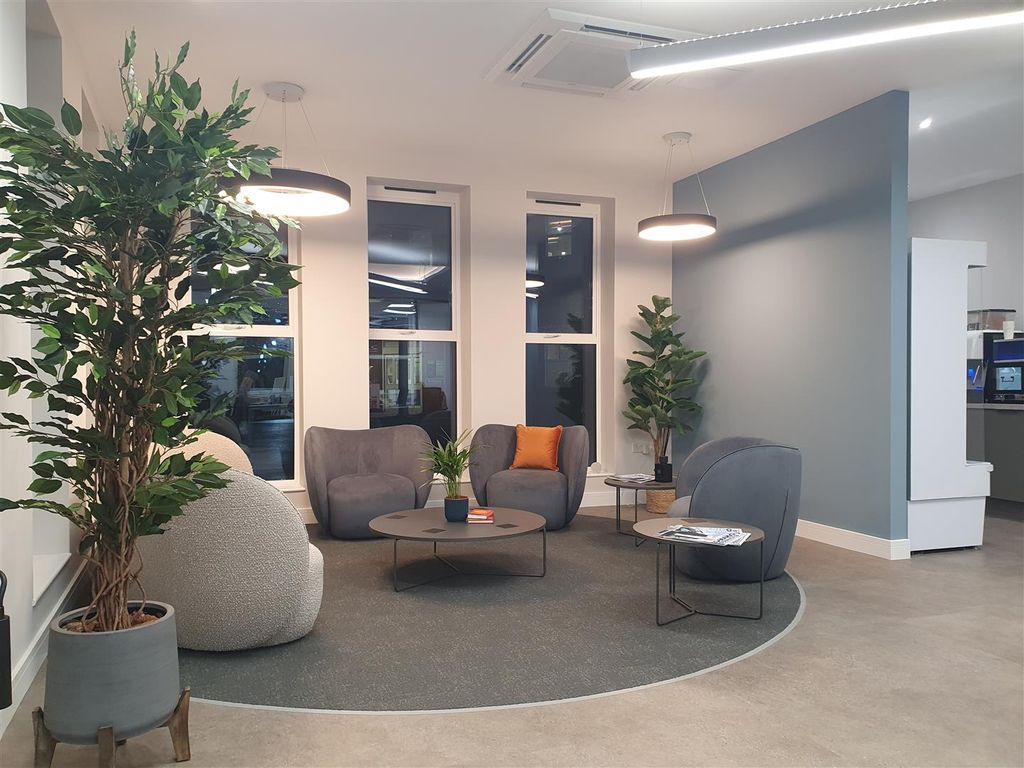 Property photo 2 of 9 03. Waiting Area.Jpg