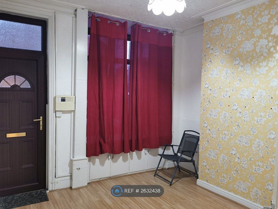 Property photo 2 of 11