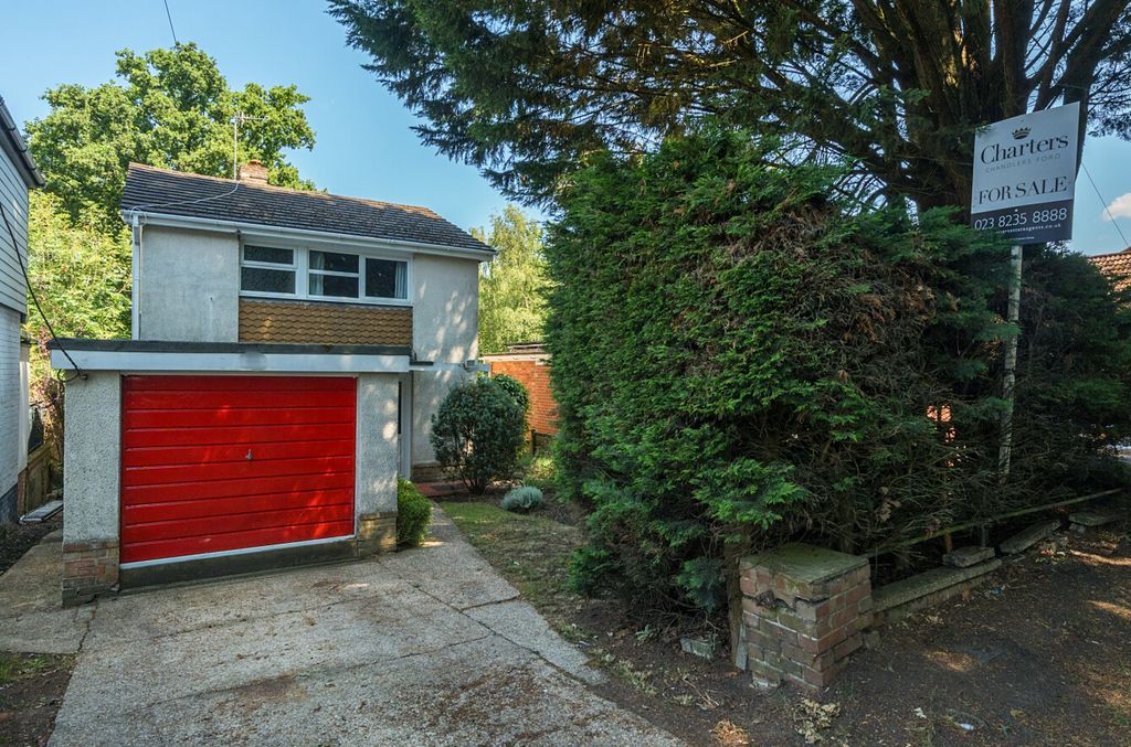 Property photo 1 of 13 1311986-27-6852Ca...