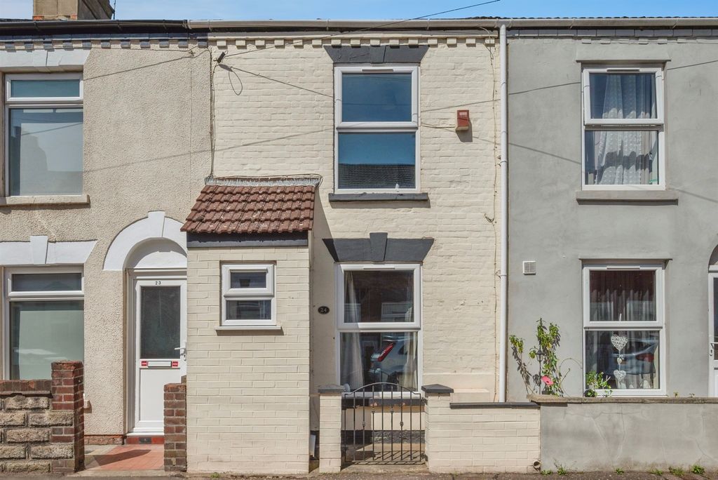 Property photo 1 of 15