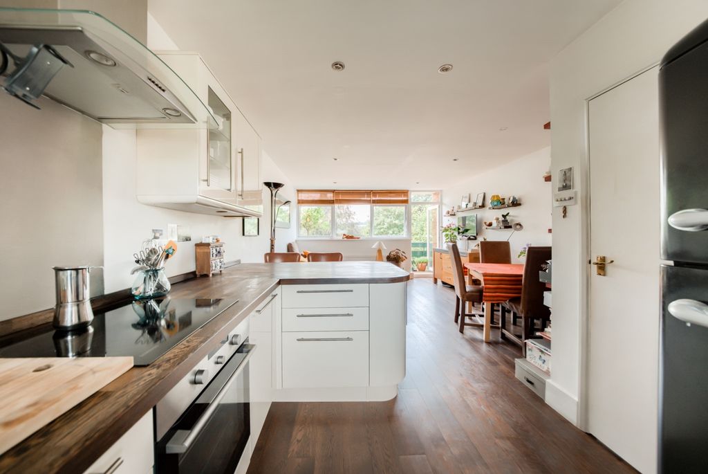 Property photo 1 of 12 Xt5A0701-Hdr(3) (1)