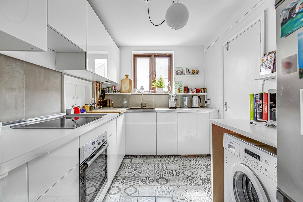Property photo 1 of 18 Picture No. 06