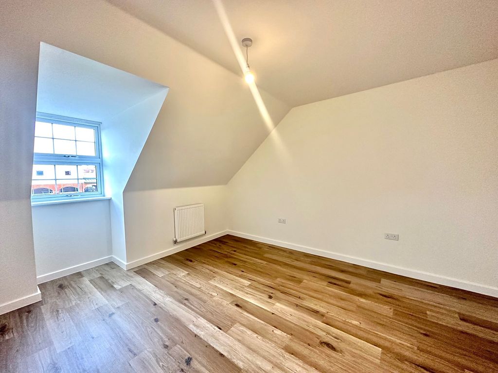 Additional image 10 of 3 bed town house to rentDart Avenue, Topsham, Exeter EX2