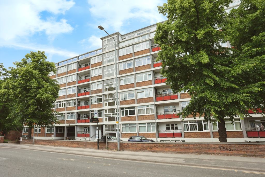 Property photo 1 of 17 Photography