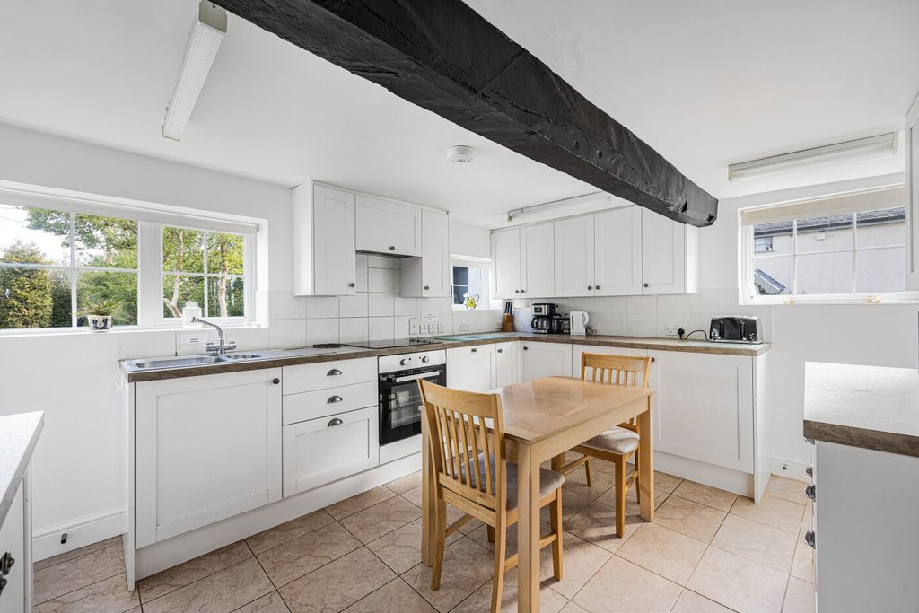 Property photo 2 of 35 Kitchen Breakfast Room