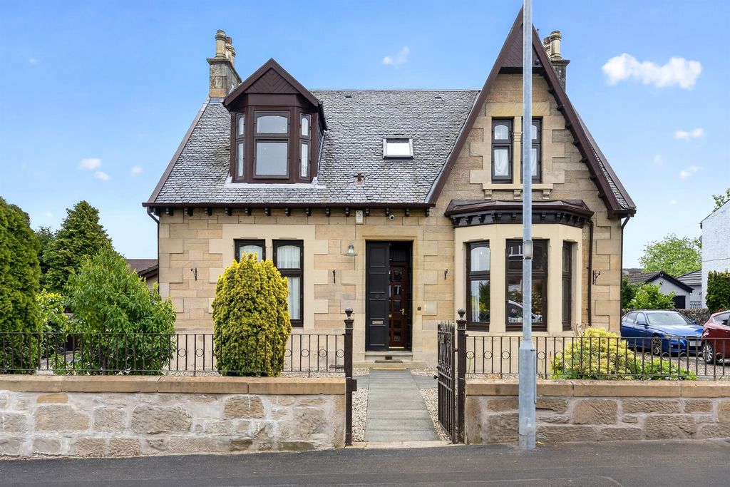 Property photo 1 of 25