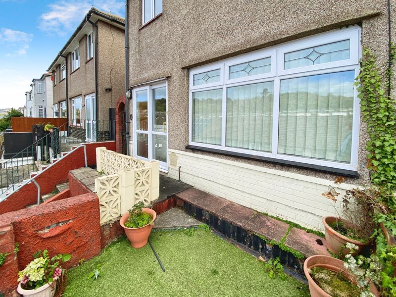 Property photo 3 of 25 Photo 2