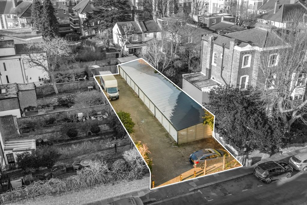 Property photo 1 of 10