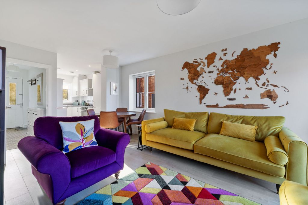 Property photo 3 of 21