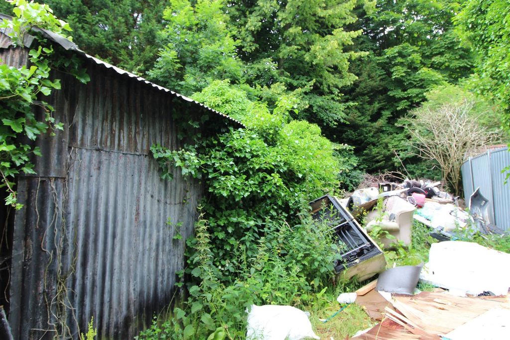 Property photo 3 of 8