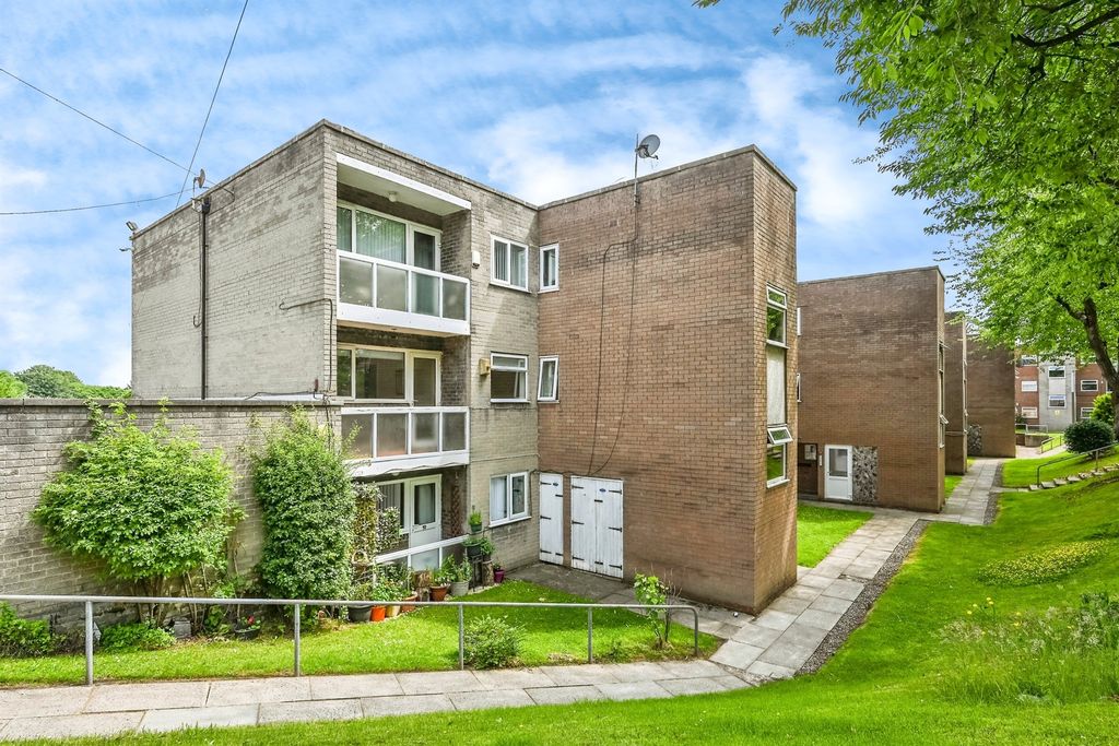 Property photo 1 of 12