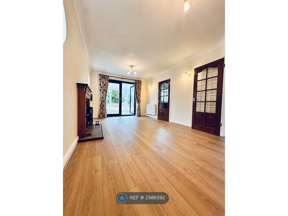 Property photo 1 of 32