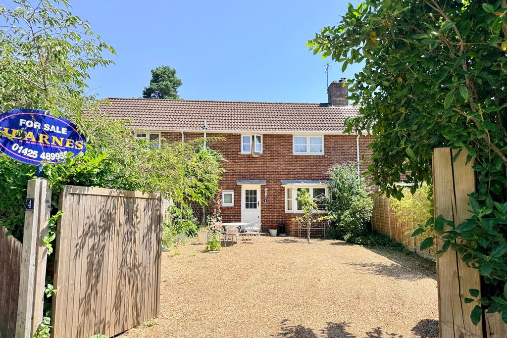 Property photo 1 of 22 Pine Drive St Ives