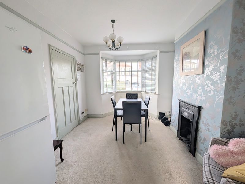 Property photo 3 of 12 Photo 2