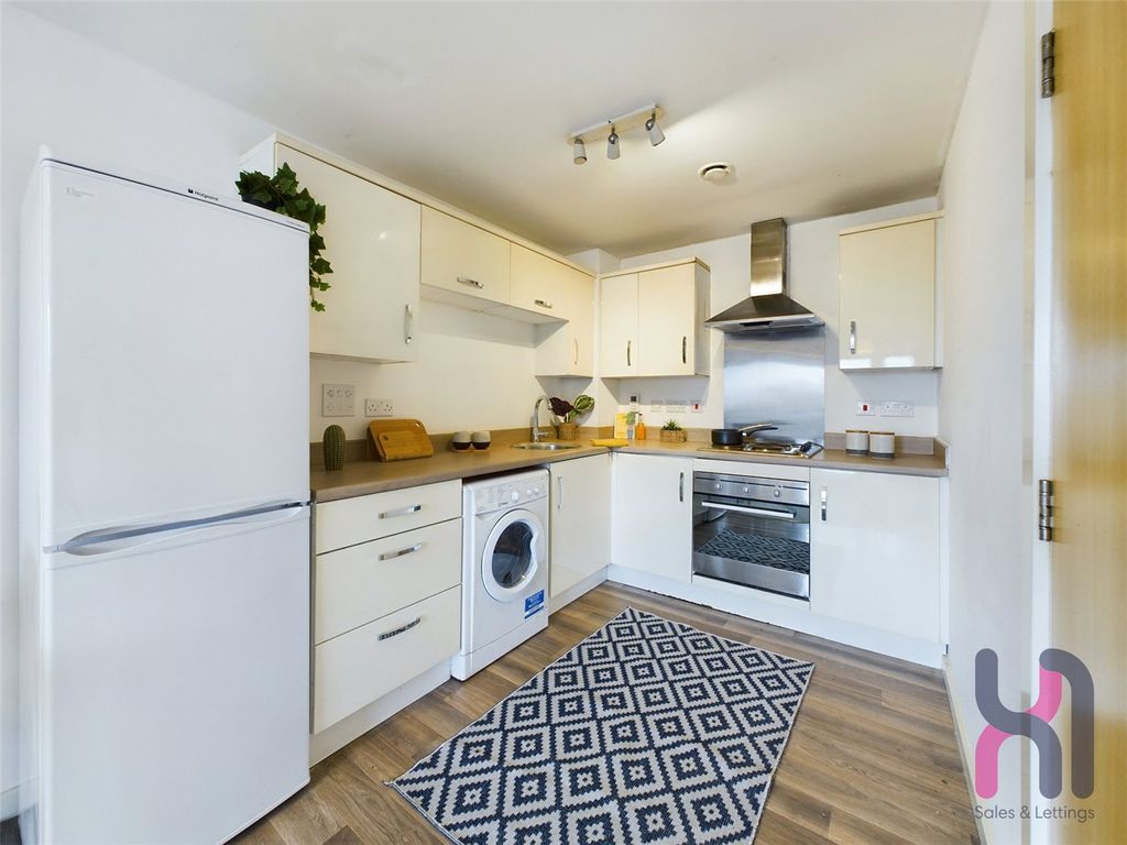 Property photo 3 of 7 Picture No. 05