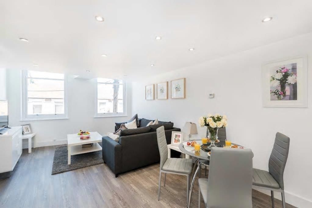 Property photo 3 of 6