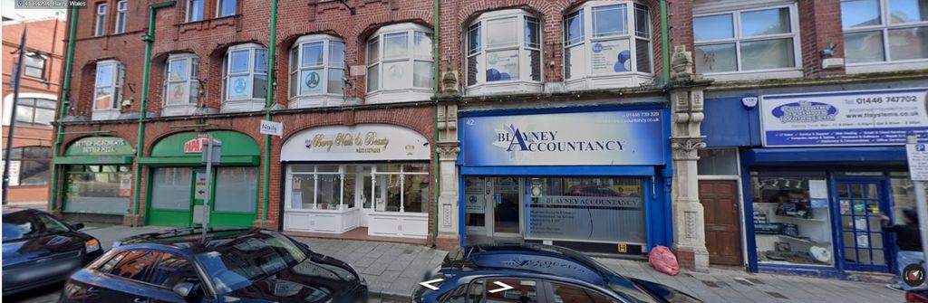 Property photo 1 of 4